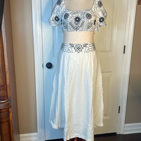 Free People Lotus Embroidered Puff Sleeve 2-Piece Maxi Dress size L White/Blk - Picture 6 of 15